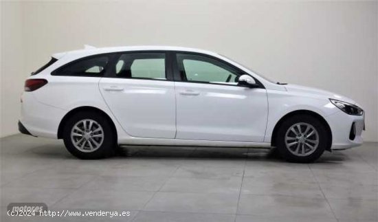 Hyundai i30 CW 1.6 CRDi 81kW (110CV) Link de 2018 con 120.170 Km por 14.490 EUR. en Valencia