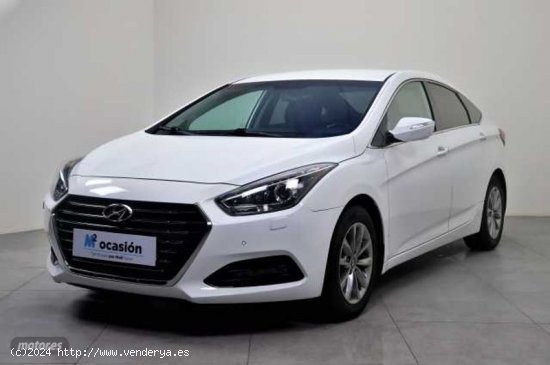 Hyundai i40 1.7 CRDi 104kW (141CV) BlueDrive Tecno de 2017 con 121.275 Km por 15.490 EUR. en Valenci