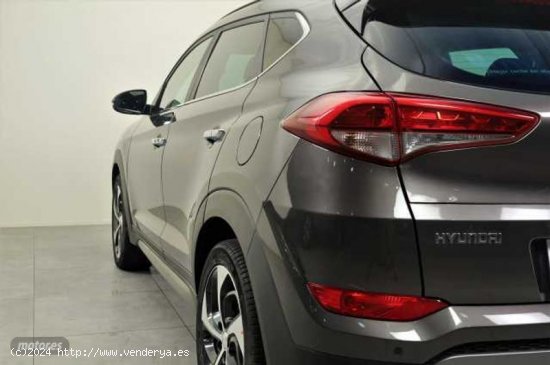 Hyundai Tucson 2.0 CRDi 136cv BlueDrive Tecno Sky 4x2 de 2016 con 111.635 Km por 18.990 EUR. en Vale