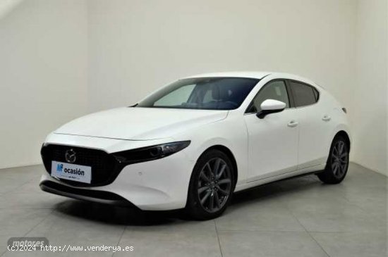 Mazda Mazda3 2.0 SKYACTIV-G 88KW ZENITH+NAVEGADOR de 2019 con 47.000 Km por 20.990 EUR. en Valencia