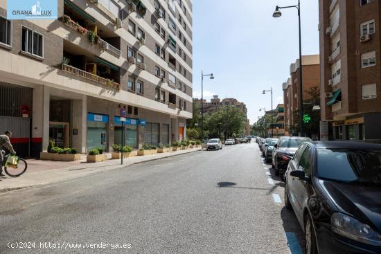 MAGNÍFICO LOCAL PARA EMPEZAR TU ACTIVIDAD EN LOS ALMINARES - GRANADA