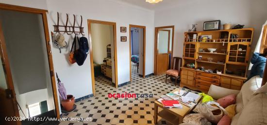 CASA Y PISO A LA VENTA EN EL CENTRO DE PUEBLONUEVO - CORDOBA