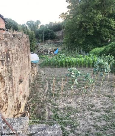 Se vende casa de piedra para reformar en Leiro - ORENSE