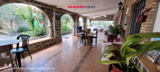 CHALET CON OLIVOS EN VILLARALTO - CORDOBA