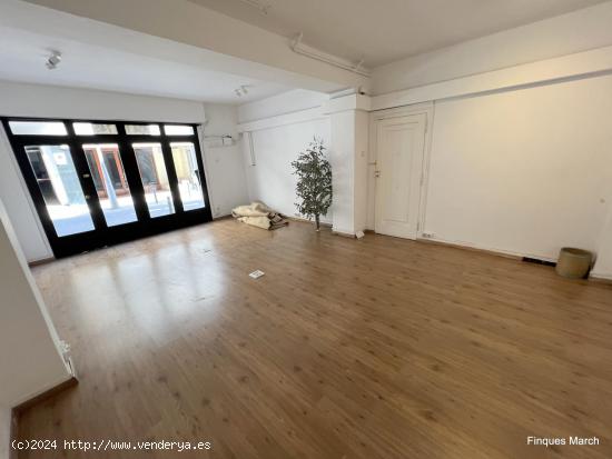 Local Comercial de 45m2 - BARCELONA