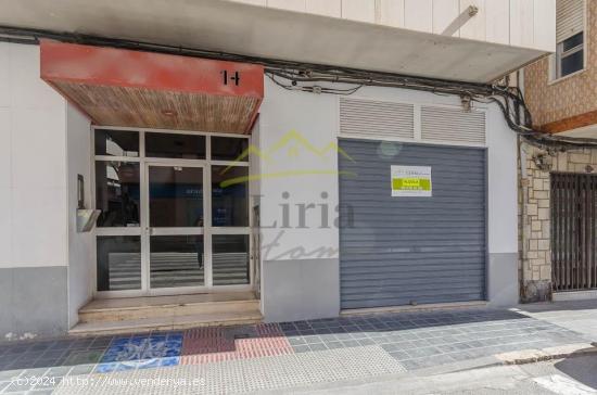 Ref. 04080 - Local comercial en buena ubicación de Llíria - VALENCIA