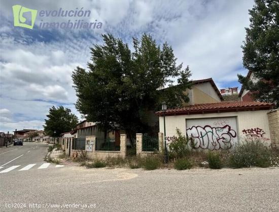 PROMOCION DE VIVIENDAS ADOSADAS EN CARDEÑADIJO, BURGOS - BURGOS