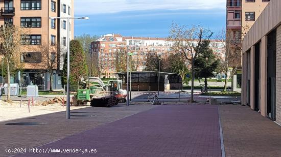 PLAZA DE GARAJE EN LA CALLE SEVERO OCHOA 23, FRENTE A RESIDENCIAL SANTA BARBARA - BURGOS