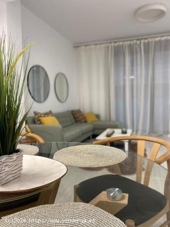 APARTAMENTO DE 2 DORMITORIOS 2 BAÑOS EN TORREVIEJA EN PLAYA DEL CURA - ALICANTE