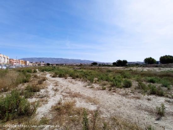 Se Vende en Huercal de Almeria - ALMERIA