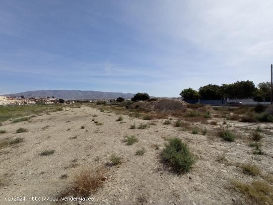 Se Vende en Huercal de Almeria - ALMERIA