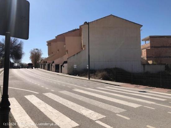 Solar Urbano en Camino de Santa Fe de Belicena - GRANADA