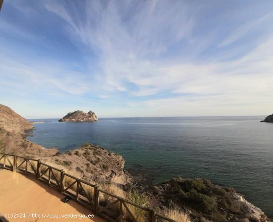 ESTUPENDO APARTAMENTO CON LAS MEJORES VISTAS DE ÁGUILAS - MURCIA