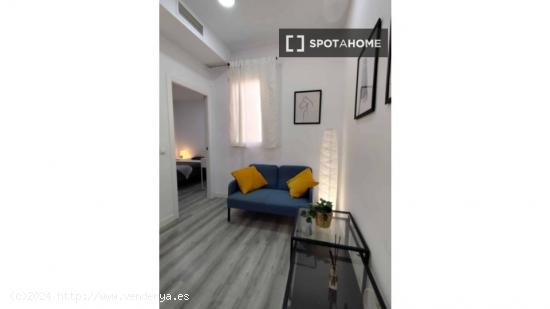 Apartamento de 2 habitaciones en Malasaña - MADRID