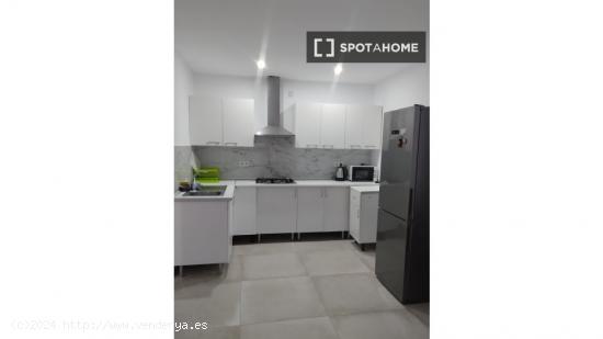 Habitación en piso compartido en Palma - BALEARES