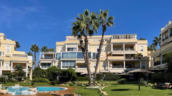 Ático con maravillosas vistas panorámicas al golf y muy cerca del Mar ! - ALICANTE