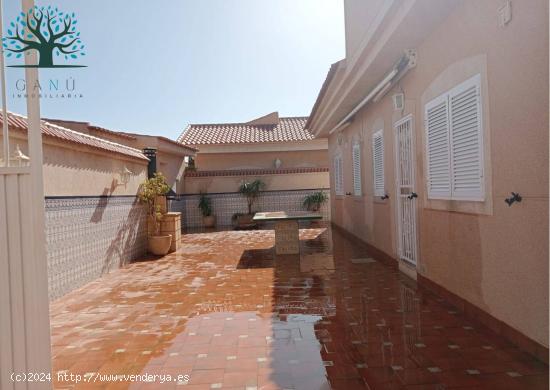 CHALET A 50 METROS DE NARES - MURCIA