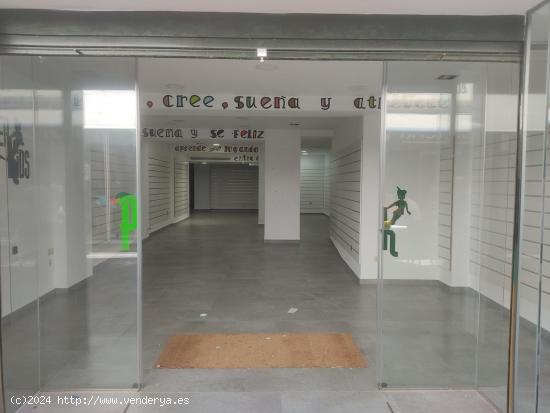 EXCELENTE LOCAL COMERCIAL EN ZONA CENTRICA Y COMERCIAL - ALBACETE