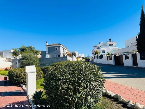 Parcela urbana en venta en La Sierrezuela - MALAGA