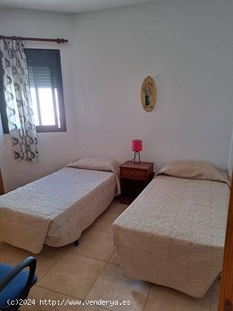 Se vende apartamento de 2 habitaciones junto a la playa del Rinconcillo - CADIZ