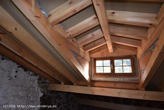 Bárcena Mayor , casa semi-reformada de piedra - CANTABRIA