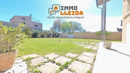 Chalet / Torre en venta  en Tàrrega - Lleida