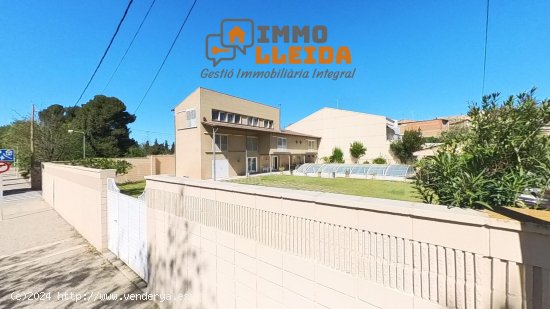 Chalet / Torre en venta  en Tàrrega - Lleida