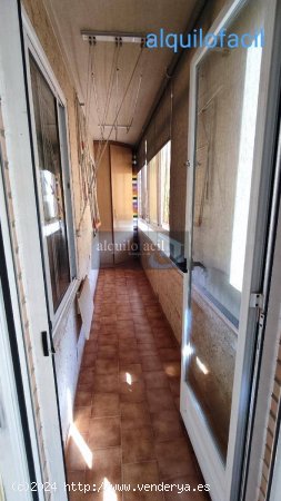 SÉ VENDE PISO/CALLE LÉRIDA/ 3 DORMITORIOS/165000 €