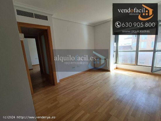 SE VENDE PISO A ESTRENAR EN PASEO DE LA CIRCUNVALACION DE 2 DORMITORIOS POR 135000€