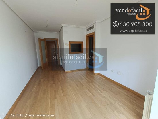 SE VENDE PISO A ESTRENAR EN PASEO DE LA CIRCUNVALACION DE 2 DORMITORIOS POR 135000€