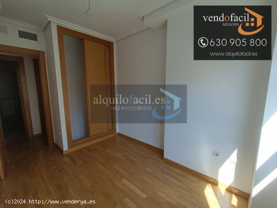 SE VENDE PISO A ESTRENAR EN PASEO DE LA CIRCUNVALACION DE 2 DORMITORIOS POR 135000€