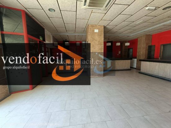  SE VENDE LOCAL EN ZONA PARQUE LINEAL DE 248 METROS POR 230000€ 