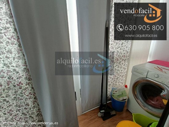 SE VENDE PISO EN C/ MANUEL DE FALLA DE 4 HABITACIONES Y 2 BAÑOS POR 175000€