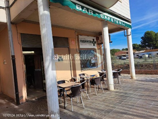 SE TRASPASA BAR DELANTE DE UN COLEGIO