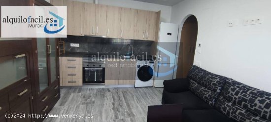 Alquilofacil-murcia alquila una estupenda casa en la zona de rincon de seca  en 850€