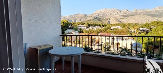  Apartamento en Urb. de Altea la Vella con Piscina comunitaria y parking. 