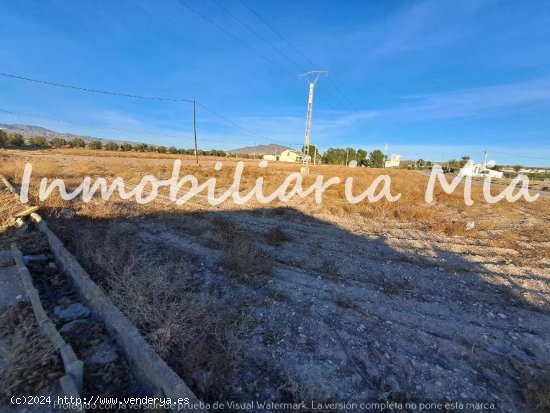  Se vende terreno urbaniza-ble 12000m2Aprox zona el San Francisco Huercal Overa. 