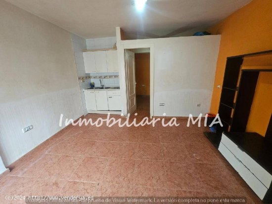 LOCAL PARA COMBERTIR EN APARTAMENTO A A50 METROS DE LA PLAYA