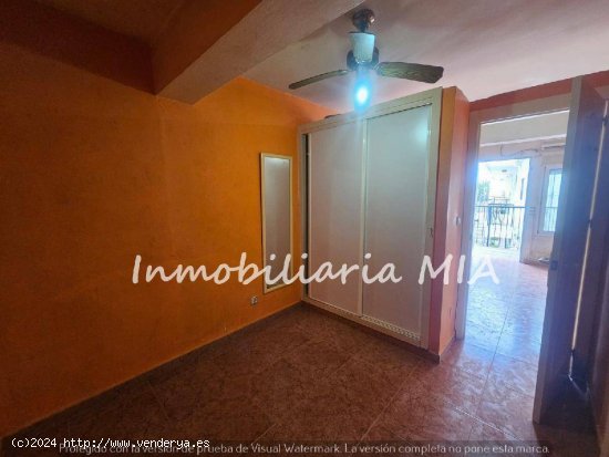 LOCAL PARA COMBERTIR EN APARTAMENTO A A50 METROS DE LA PLAYA