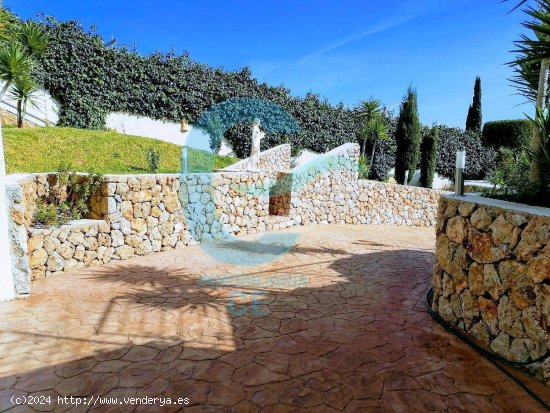 Se alquila espectacular villa de lujo con vistas al mar en Santa Ponsa