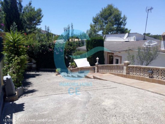 Se vende espectacular chalet con vistas al mar en Santa Ponsa