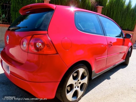 Volkswagen Golf GTI 2.0 TSI DSG-BIXENON-NAVI COMAND-KLIMATIZADOR-NACION de 2005 con 237.000 Km por 7