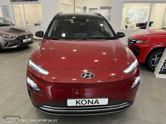 Hyundai Kona Electric Tecno 2C 150kW de 2024 con 13.000 Km por 32.900 EUR. en Cuenca