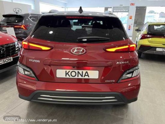 Hyundai Kona Electric Tecno 2C 150kW de 2024 con 13.000 Km por 32.900 EUR. en Cuenca