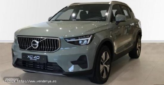 Volvo XC40 XC40 Core, T2 automatico, Gasolina de 2023 con 15.362 Km por 33.990 EUR. en Huelva