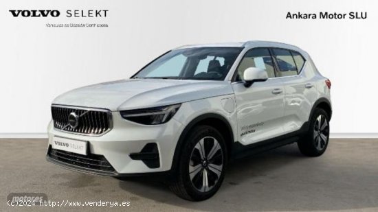 Volvo XC40 Recharge Core, T4 plug-in hybrid,Electrico/Gasolina, Bright de 2023 con 10.286 Km por 45.