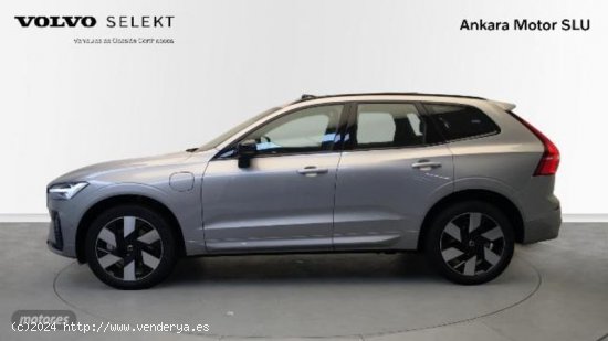 Volvo XC 60 Recharge Plus, T6 plug-in hybrid eAWD, El?ctrico/Gasolina, Dark de 2023 con 10 Km por 62