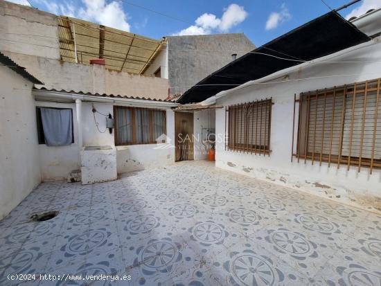  SE VENDE CASA EN BARINAS MURCIA - MURCIA 