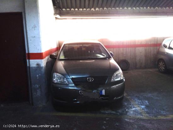  PLAZA DE PARKING PARA COCHE MEDIANO - BARCELONA 