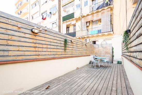 Piso REFORMADO CON TERRAZA en La Nova Esquerra de l'Eixample - BARCELONA